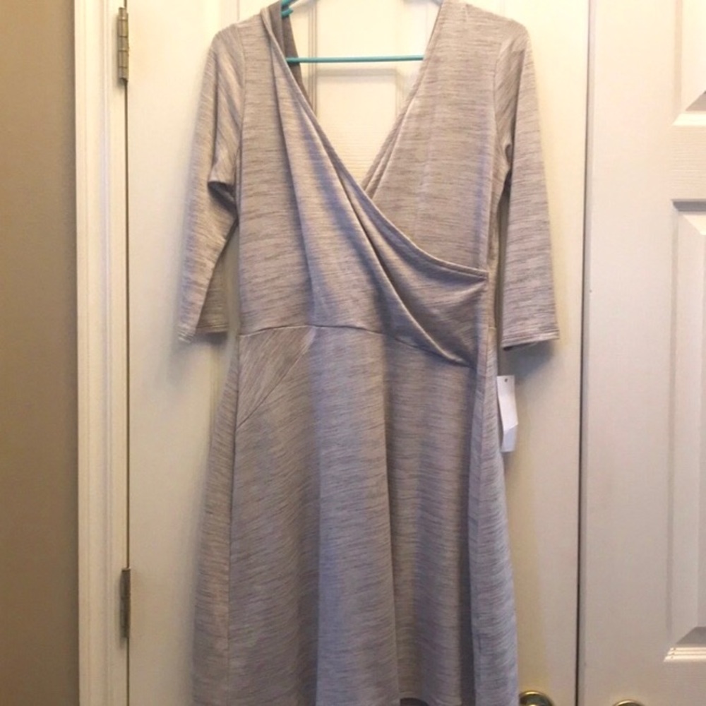 NEW! Loveappella size large dress